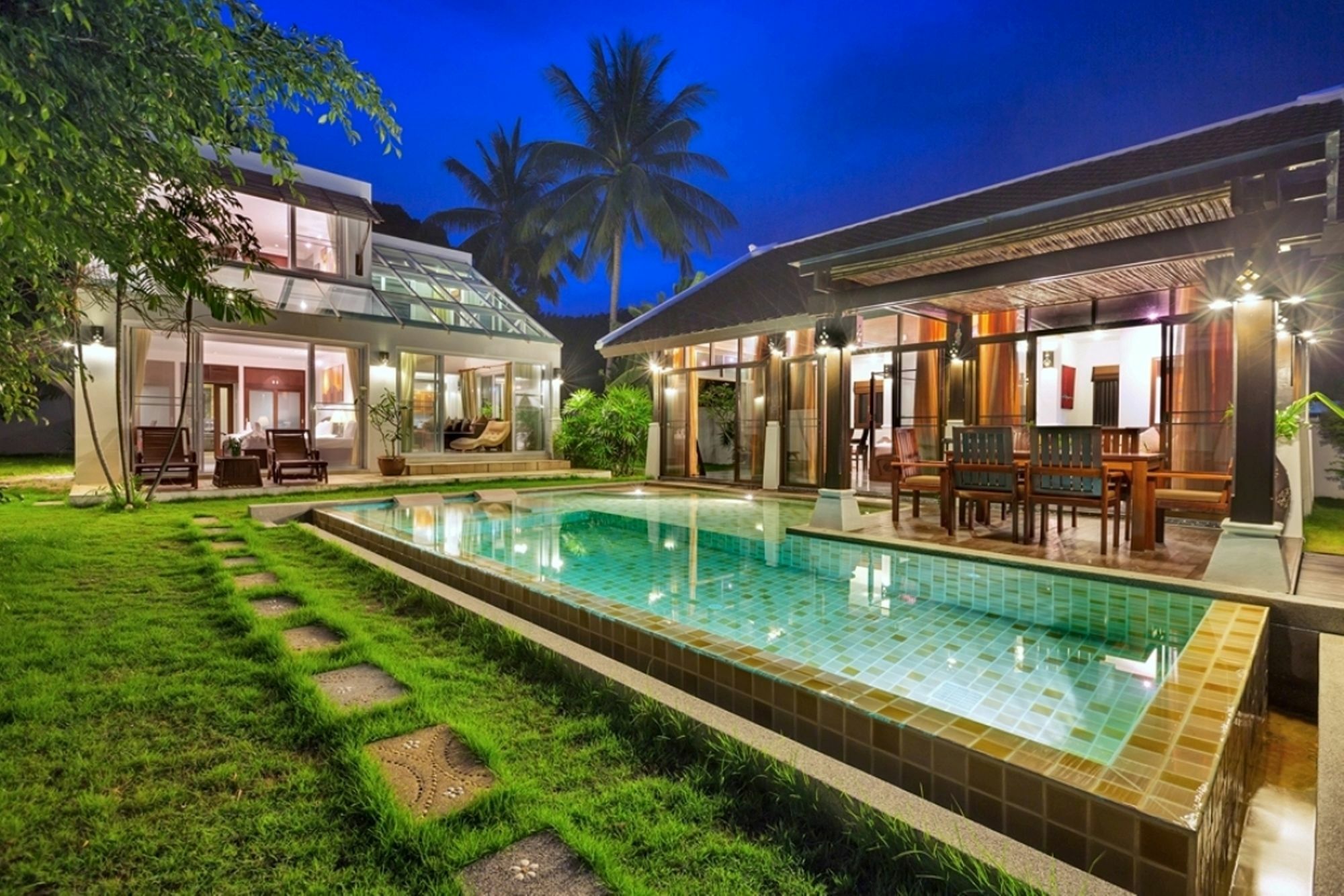Emerald Sands - Beach Front 4 Bed Pool Villa サムイ島 エクステリア 写真